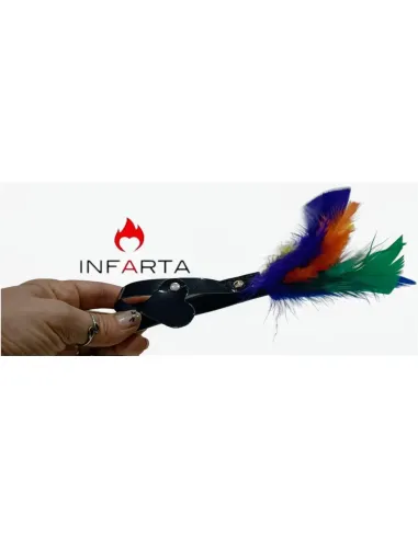 Pluma lgbt | Infarta fetish | Accesorios y outfits