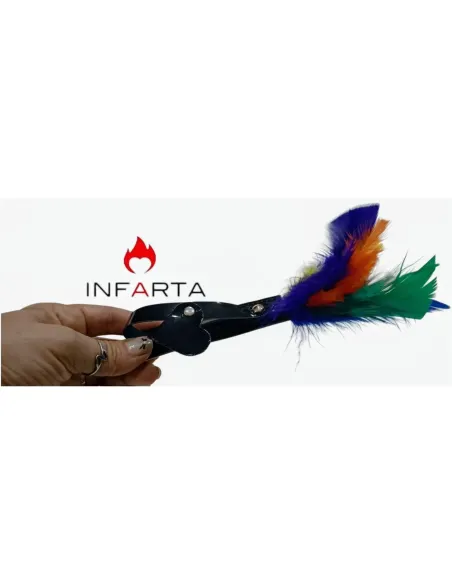 Pluma lgbt | Infarta fetish | Accesorios y outfits