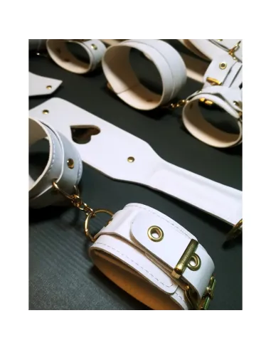Kit luxury blanco y herrajes dorados 8 piezas | Infarta fetish | Kits