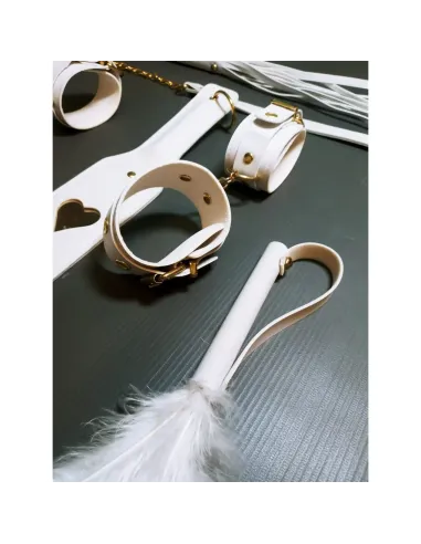 Kit luxury blanco y herrajes dorados 8 piezas | Infarta fetish | Kits