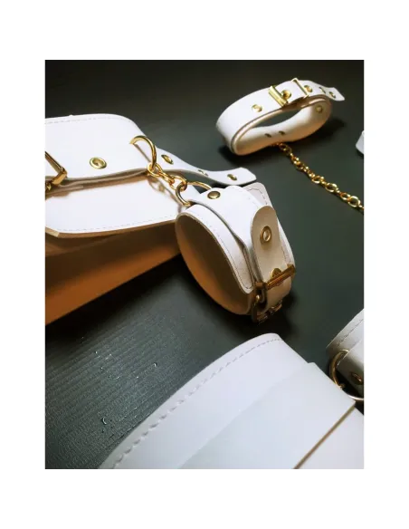 Kit luxury blanco y herrajes dorados 8 piezas | Infarta fetish | Kits