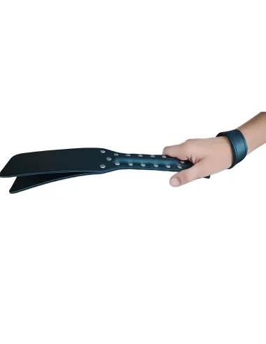 Palmeta luxury aplaudidora con tachas eco cuero negro | Infarta fetish | Látigos y palmetas