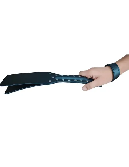 Palmeta luxury aplaudidora con tachas eco cuero negro | Infarta fetish | Látigos y palmetas