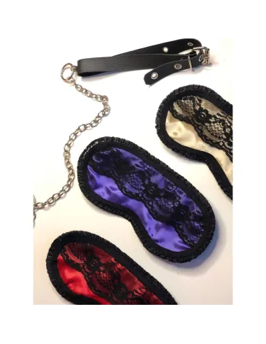 Antifaz de raso y puntillas en rojo pasión | Infarta fetish | Máscaras y antifaces