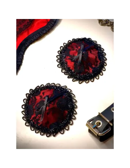 Atractivas pezoneras de raso y puntillas en rojo pasión | Infarta fetish | Descuentos y promociones