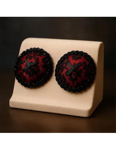 Atractivas pezoneras de raso y puntillas en rojo pasión | Infarta fetish | Descuentos y promociones